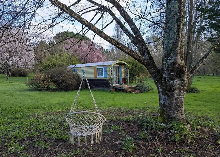 Graines De Nature - Insolites キャンプ場 Saint-Eutrope-de-Born